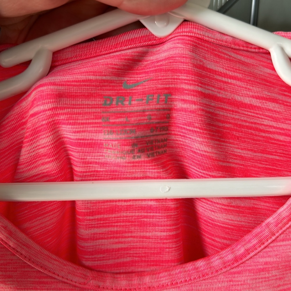 Nike Top - Picture 4 of 8